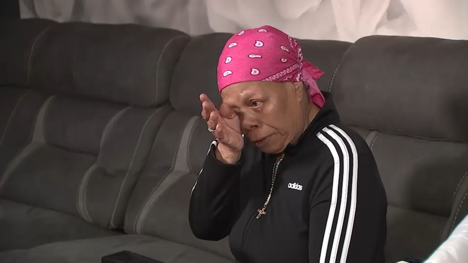 Bronx woman worried about health after apartment overrun with rats ...