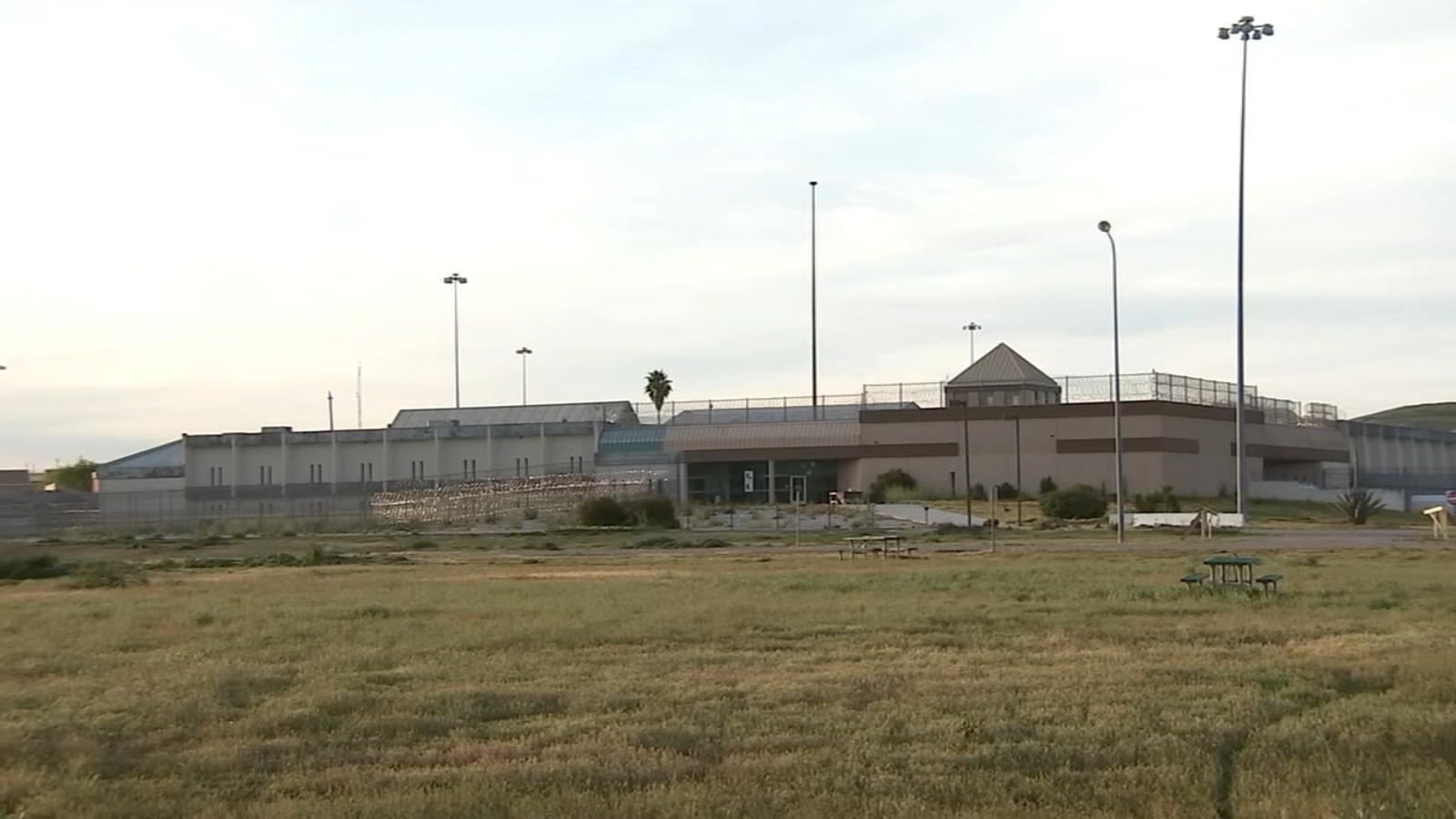 Alameda Co. resolution seeks to block former Dublin prison to be used as ICE detention facility