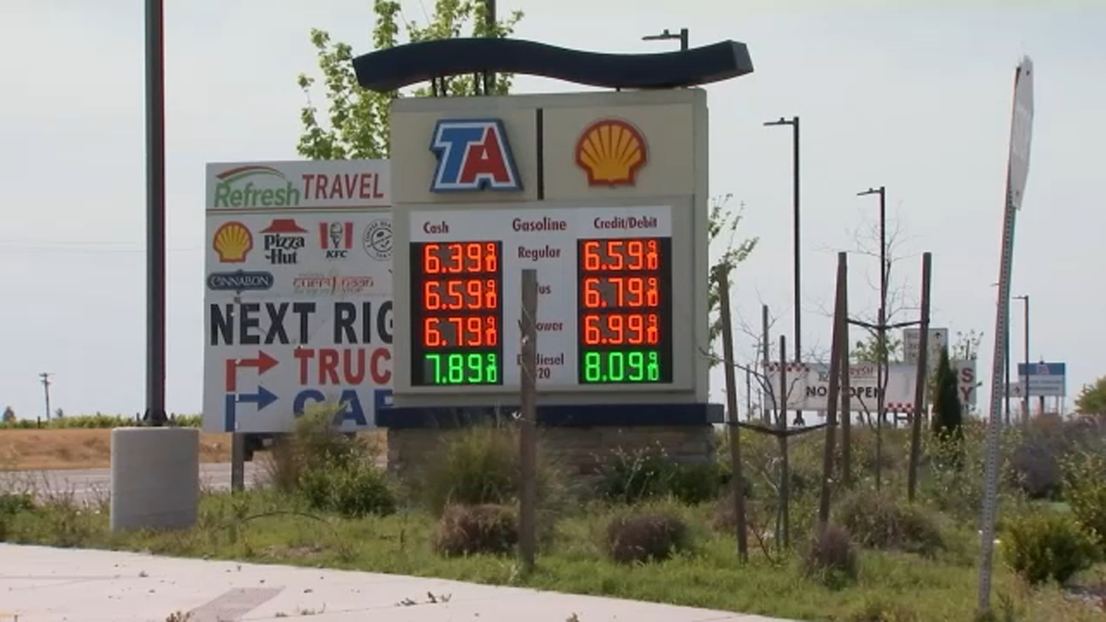 Easter travel weekend closes with gas prices on the rise