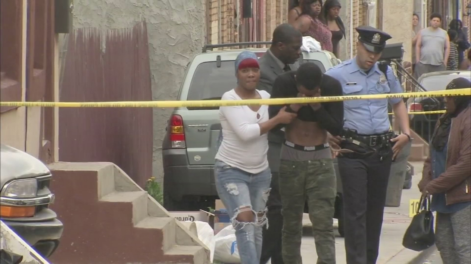 Man shot 15 times in Kensington was husband and father, family says ...