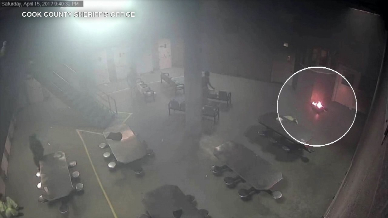 4 officers injured in Cook County Jail after inmates attempt to light