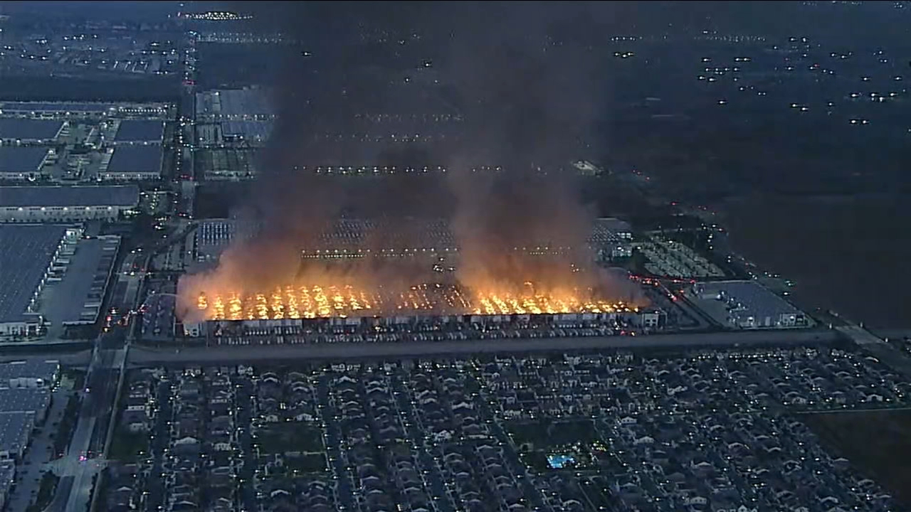 Employee accused of arson following massive warehouse fire in Southern California