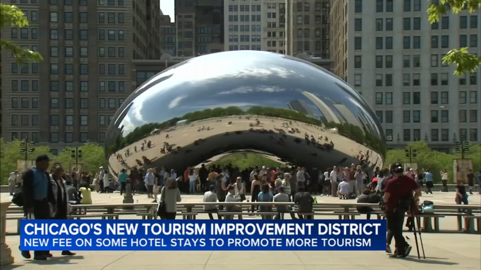 Mayor Brandon Johnson announces Tourism Improvement District