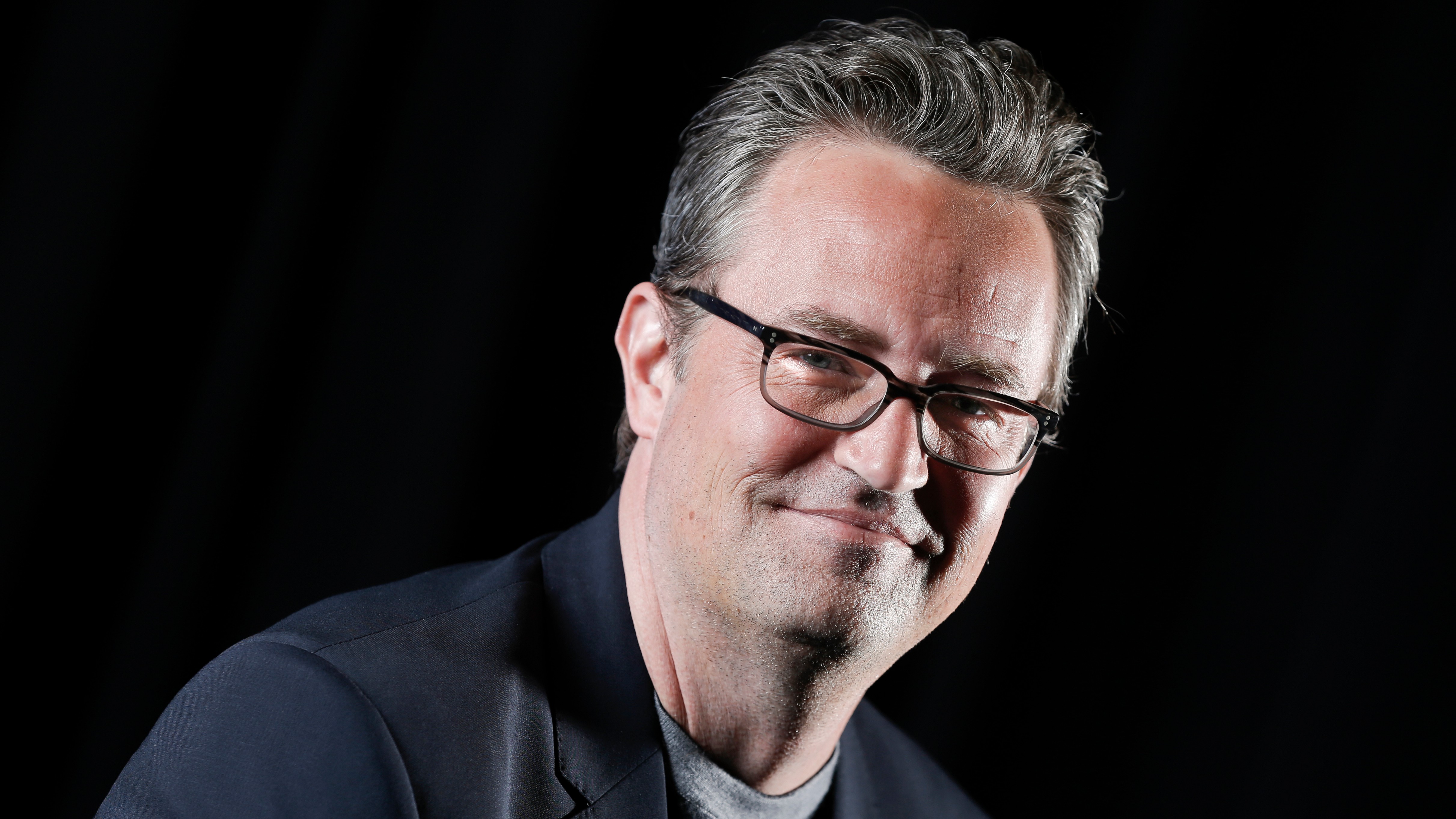 Matthew Perry posa para un retrato en Nueva York el 17 de febrero de 2015. (Foto Brian Ach/Invision/AP, archivo)