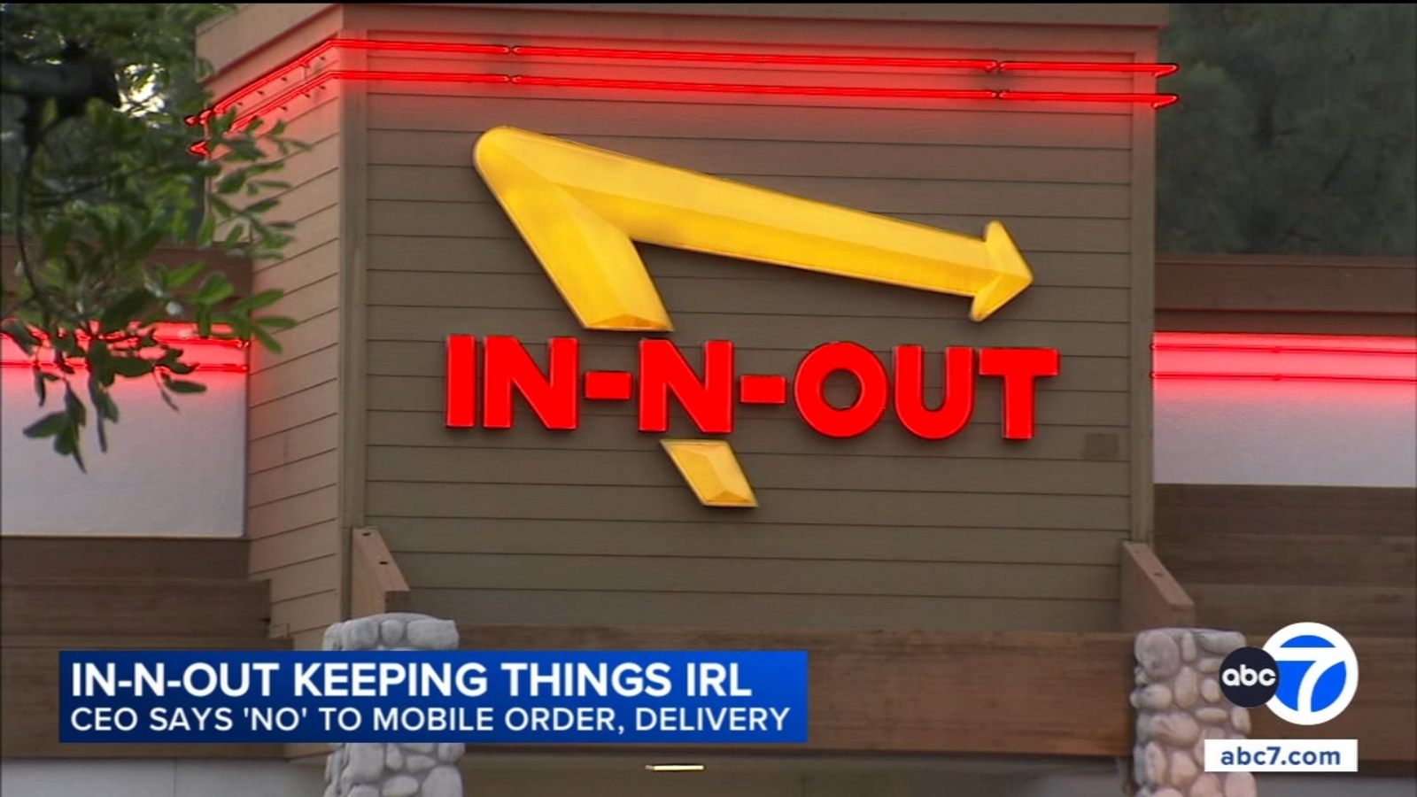 In-N-Out owner says burger chain has no plans for mobile ordering and pickups