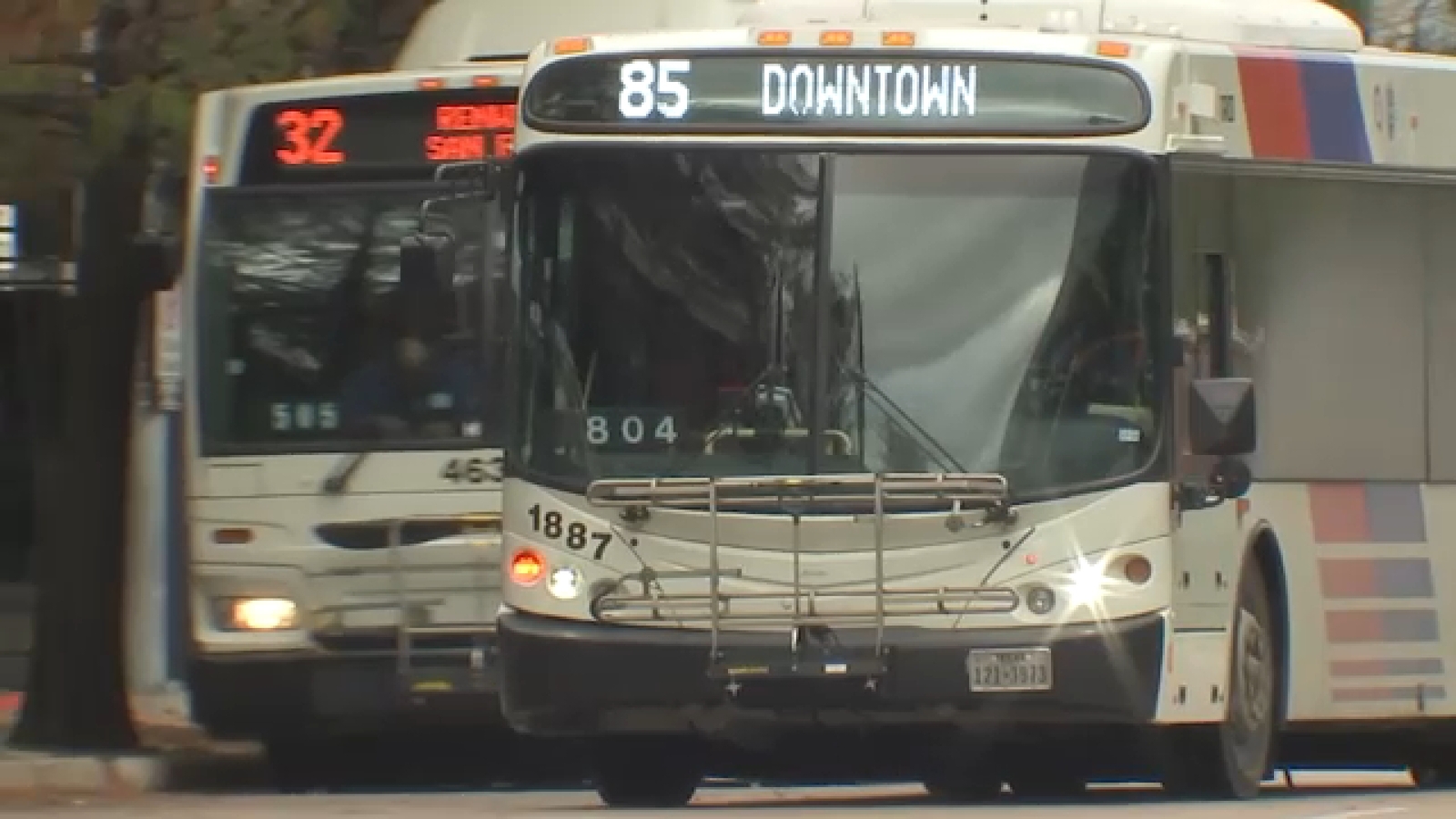 Suspect cuts woman with razor during fight at METRO Park and Ride, officials say