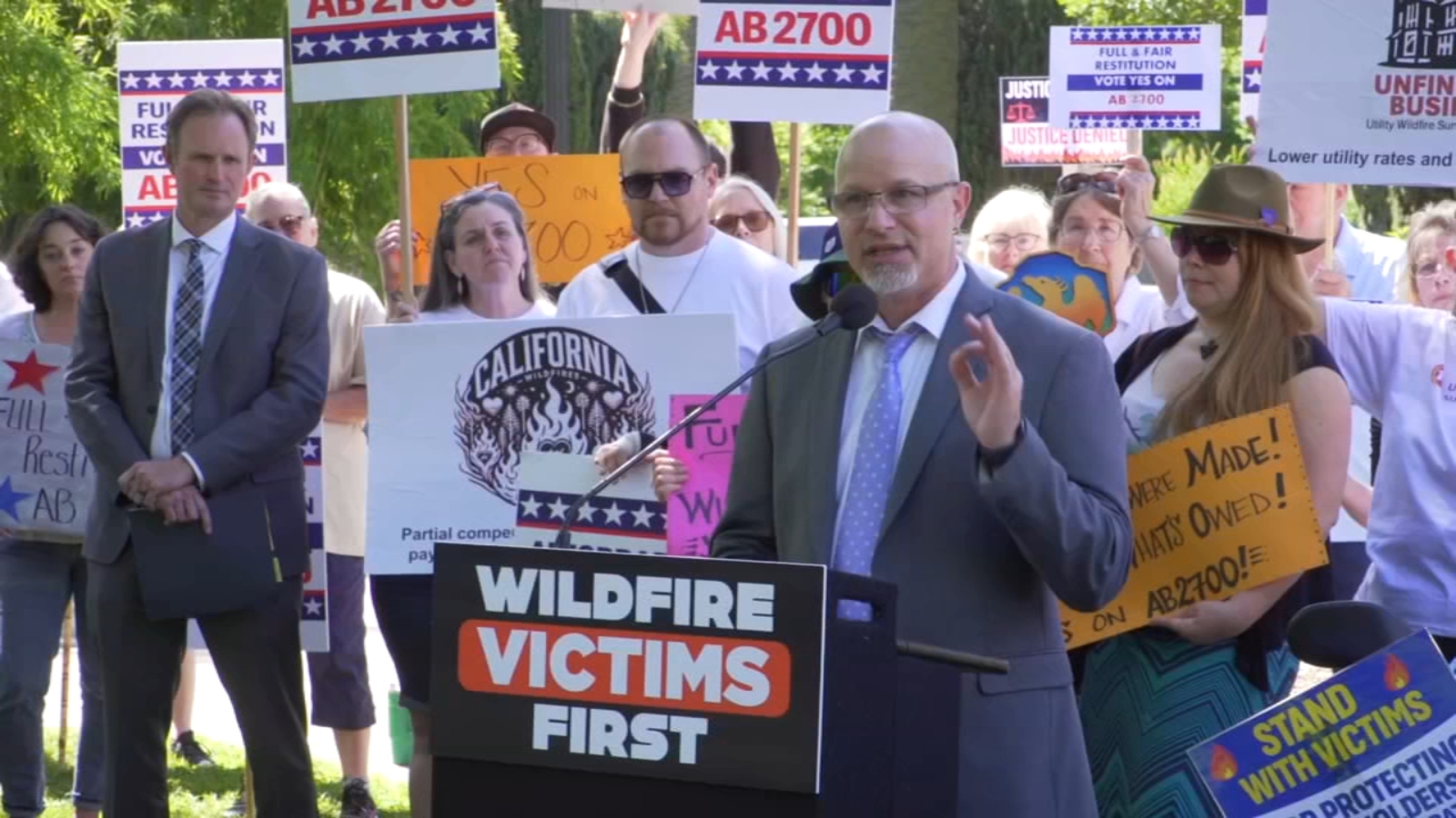 CA lawmakers considering bill that could slash PG&E rates by 30%, pay out wildfire victims