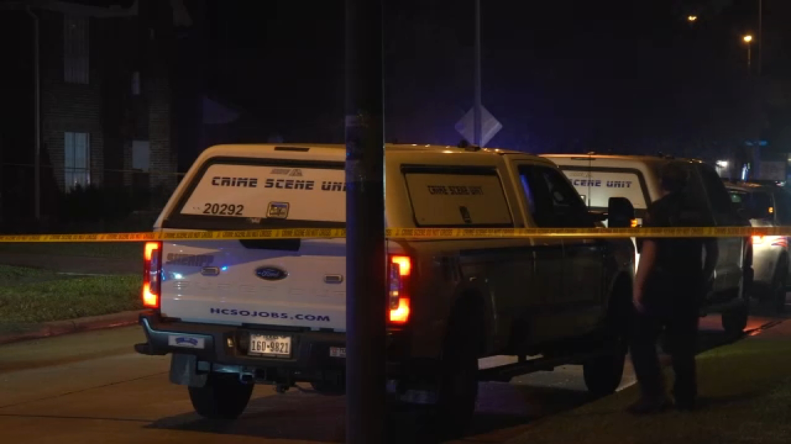 Man kills estranged wife in front of 2 children in NW Harris County: HCSO