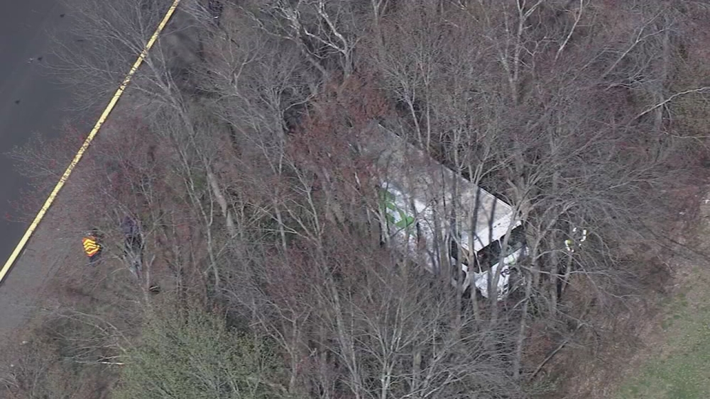 Raw video: Crash on Atlantic City Expressway