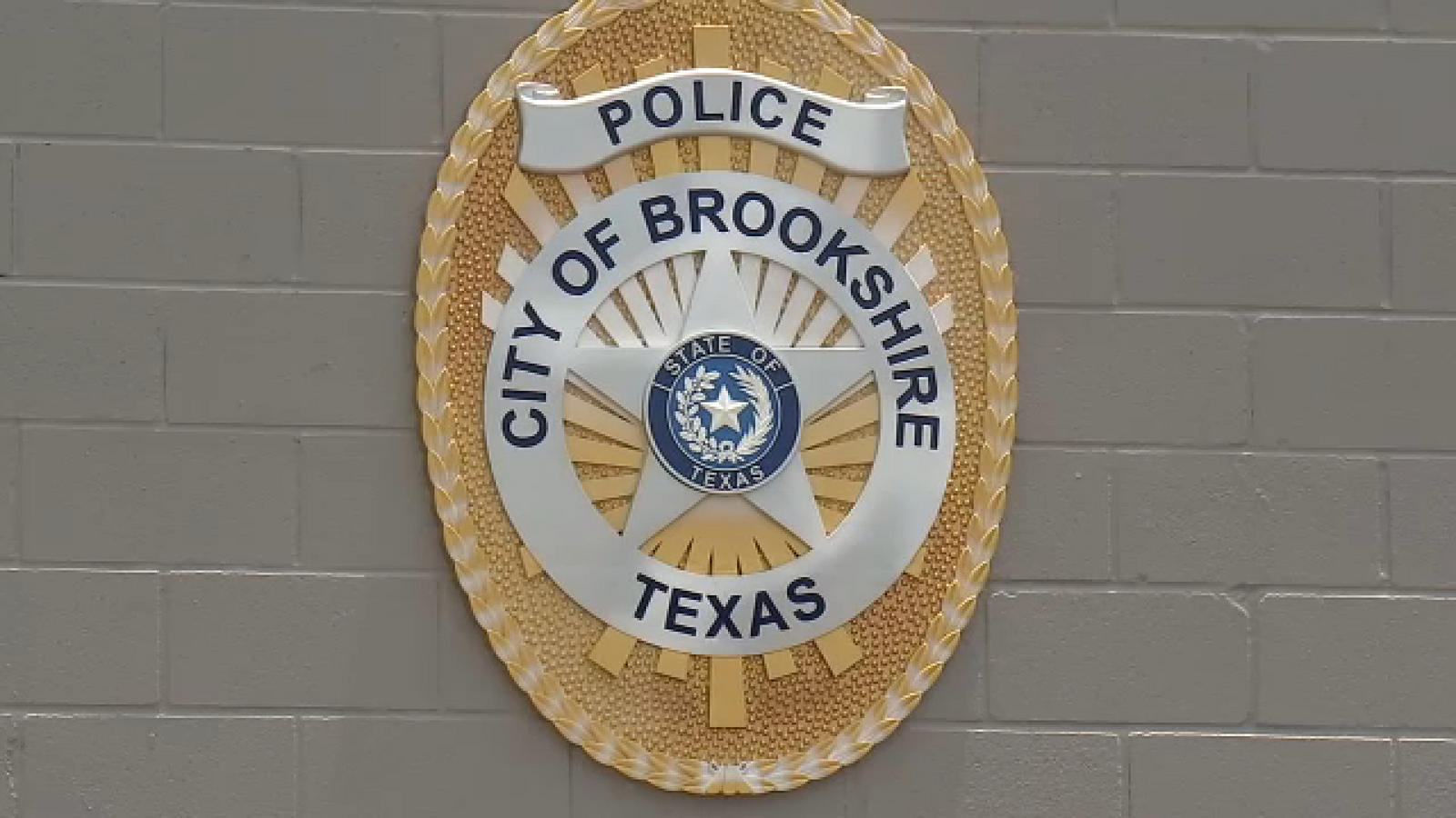 Suspect shot, killed by officers following pursuit ending in Katy, Brookshire Police Department says