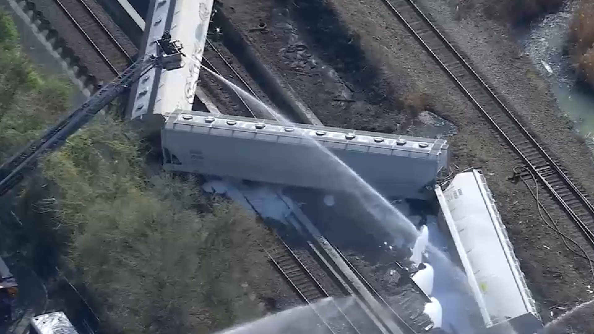 Freight train derails in North Bergen, NJ; cleanup underway after