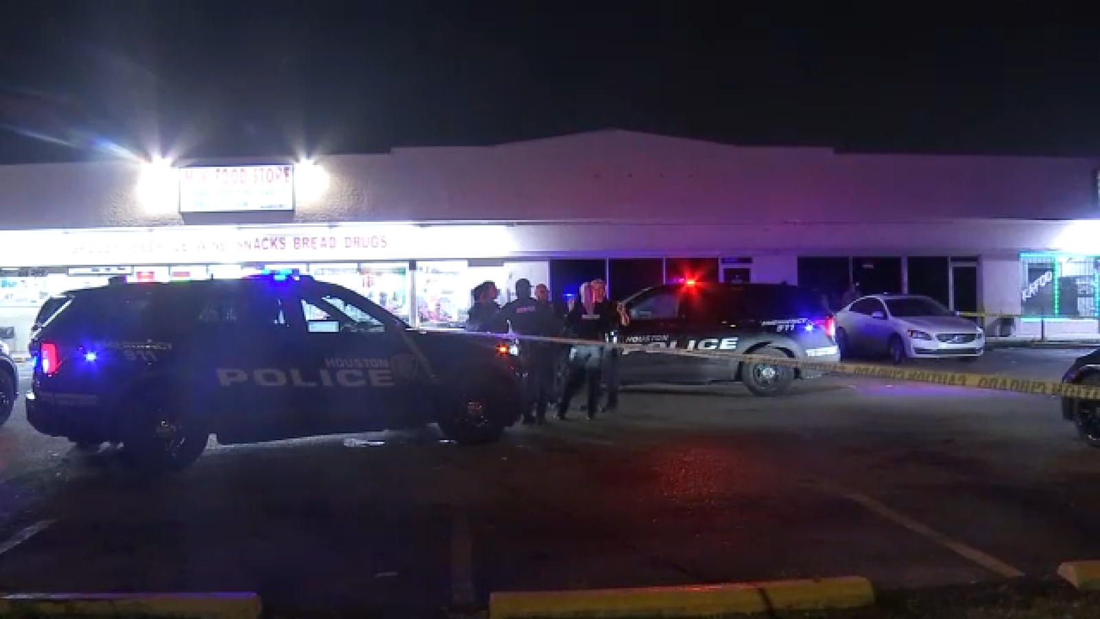 Security guard breaks up fight, allegedly shoots, injures woman who jumped in, HPD says