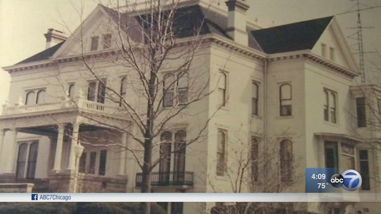 Rauners move out of Ill. Executive mansion during renovations