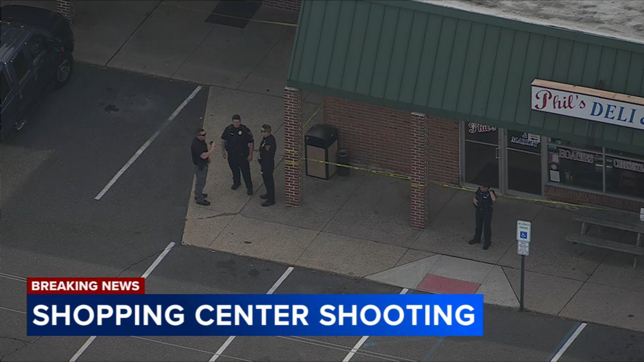 Man shot outside Cherry Hill shopping center: Officials