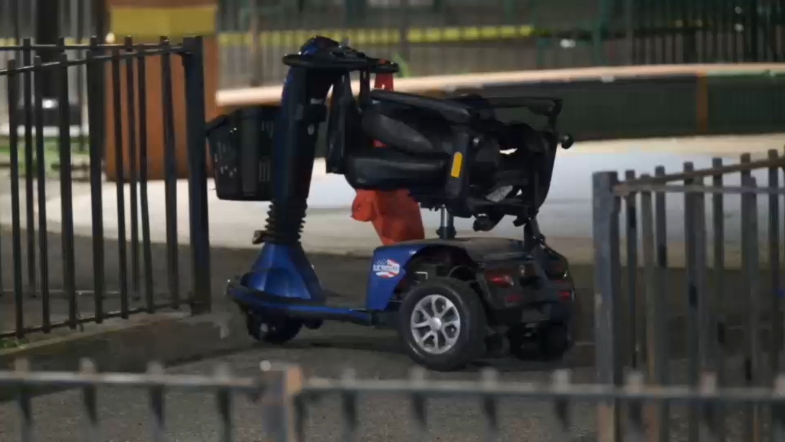 NYPD mencari tersangka setelah pria di kursi roda ditembak dan tewas di Bronx.