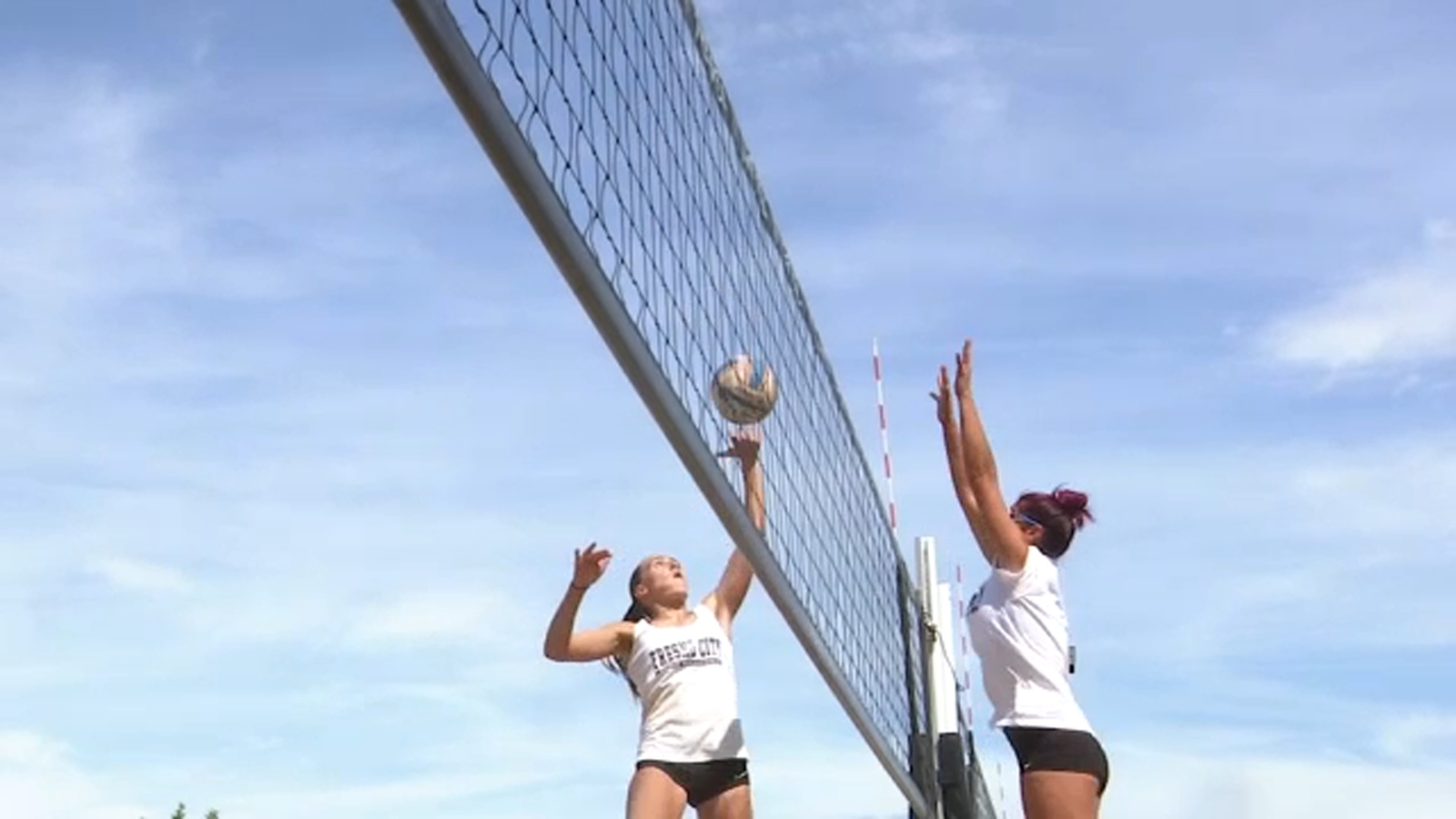 Good Sports: Fresno City College's beach volleyball team aiming for title