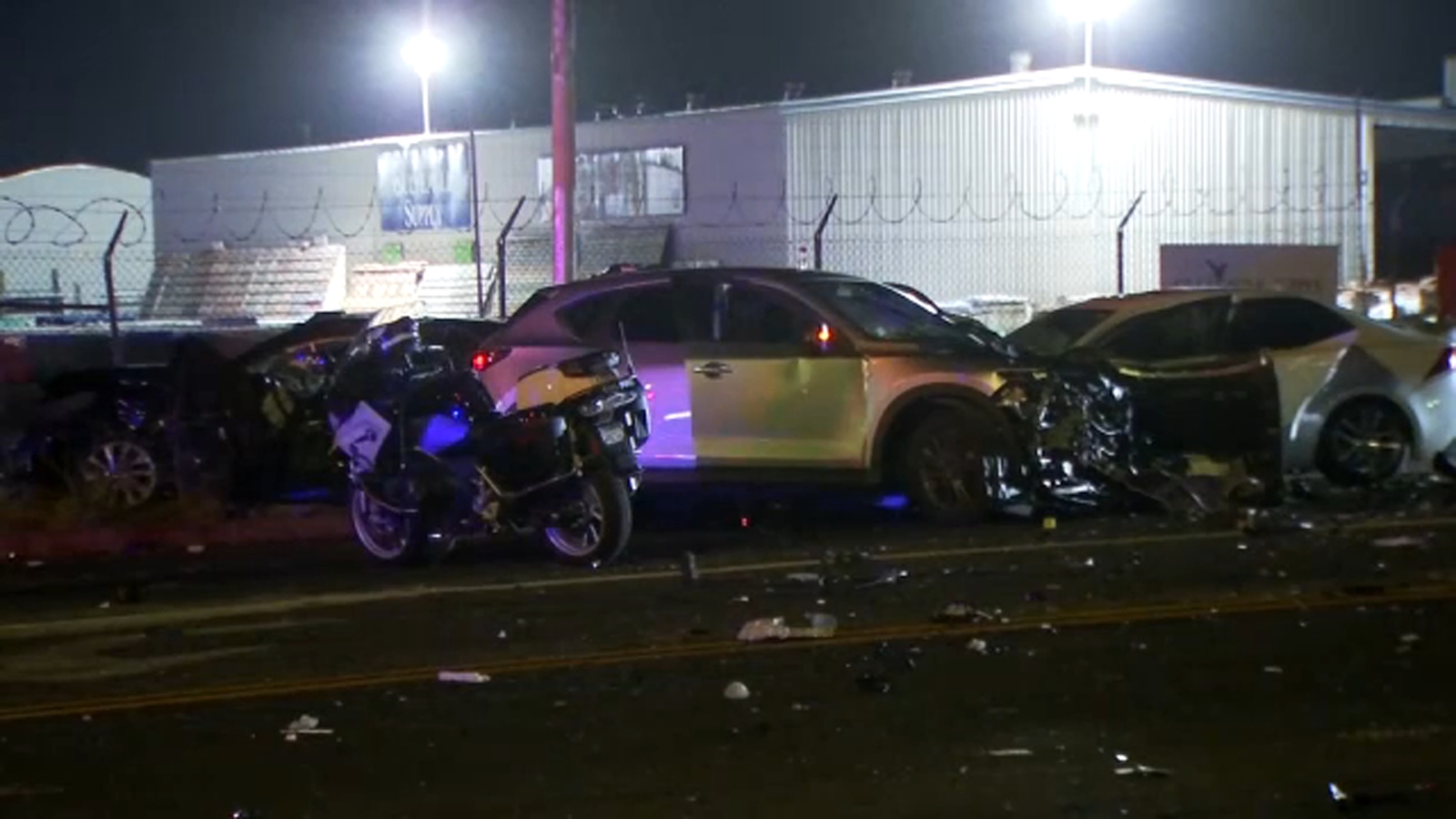 10 people injured, including minors, in 3-car DUI crash in east central Fresno, police say