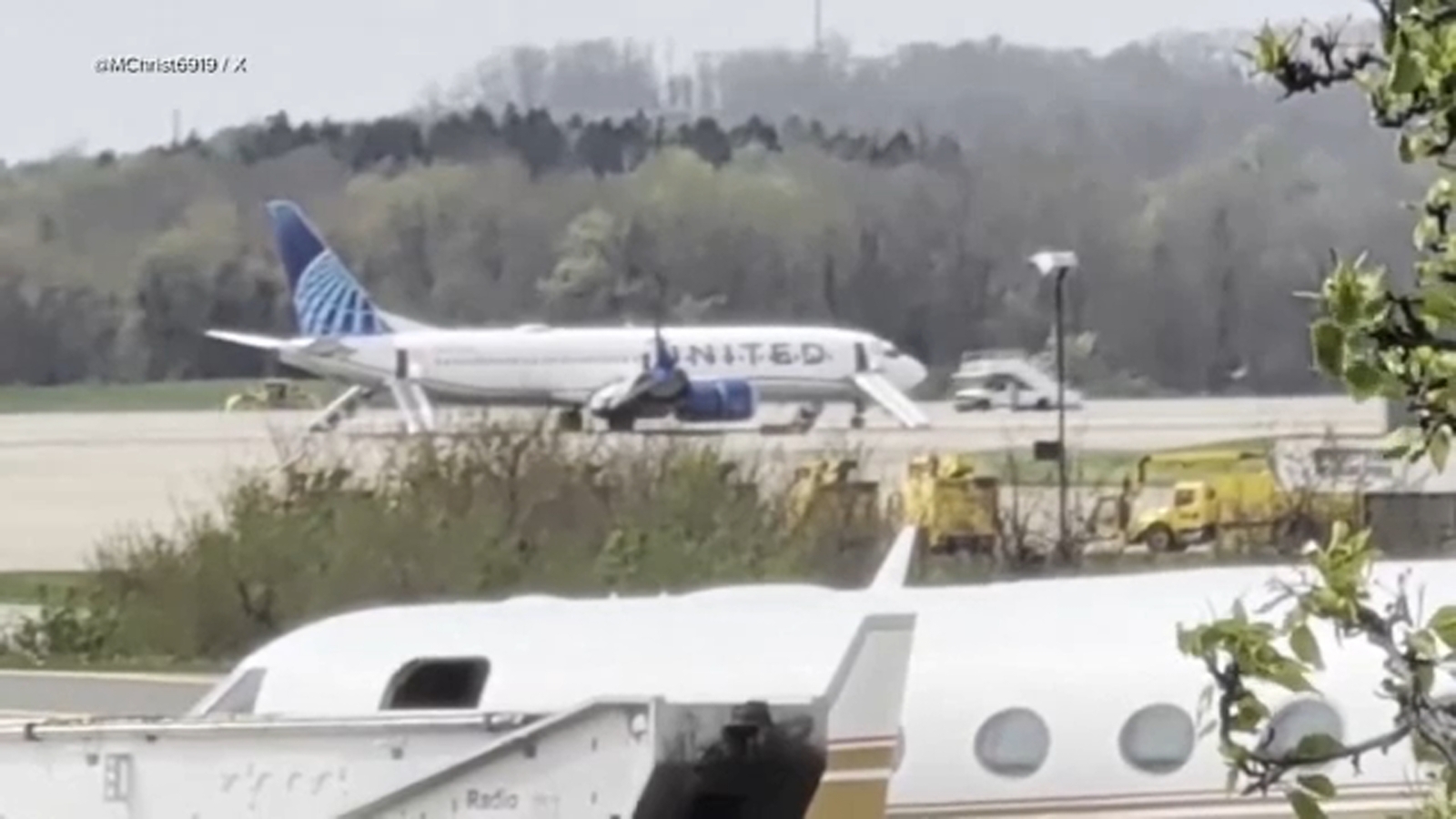 United flight from Chicago's O'Hare airport diverted to Pittsburgh for 'potential security concern'
