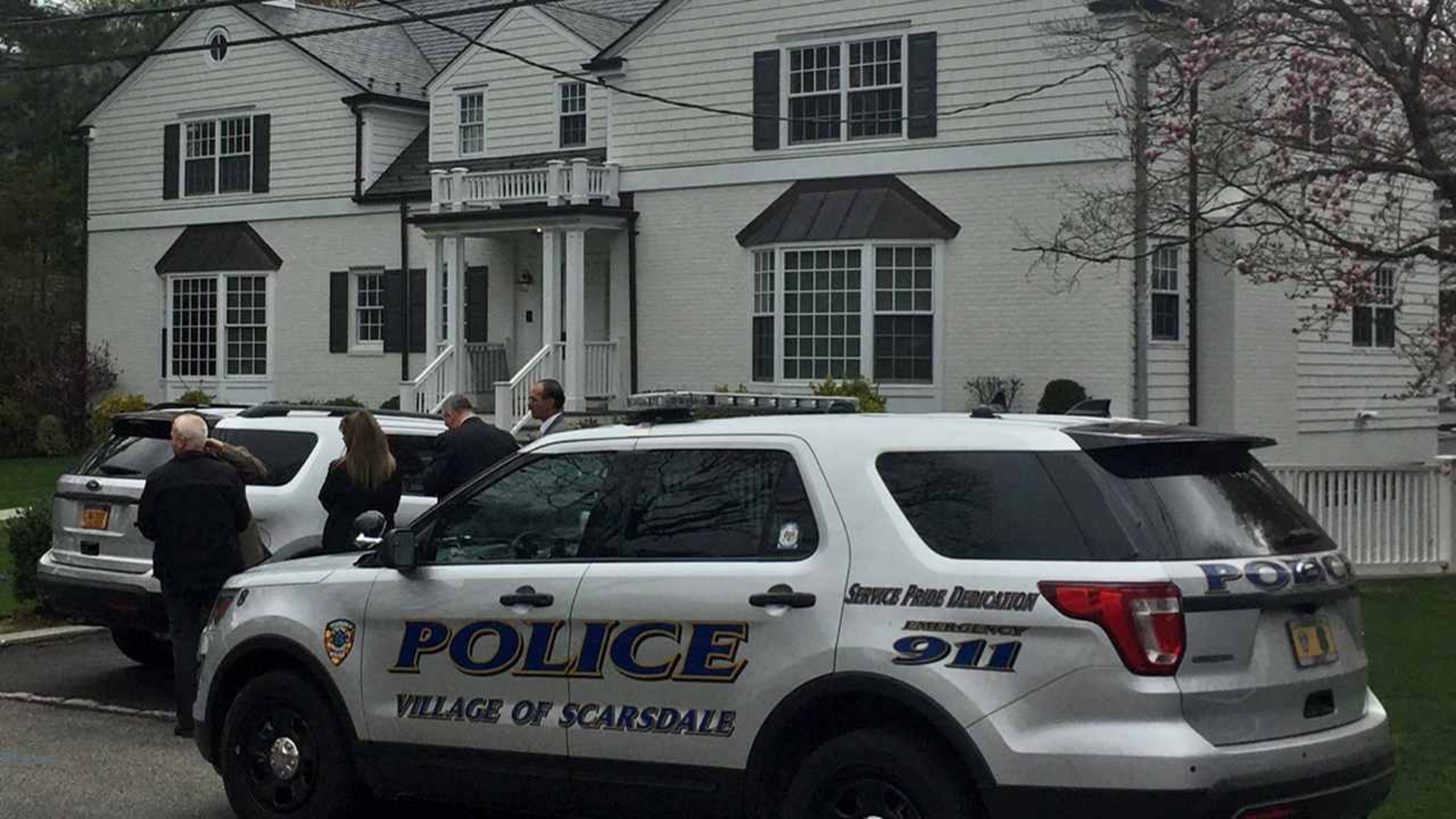 Scarsdale couple wakes up, finds 2 masked men in home, police say