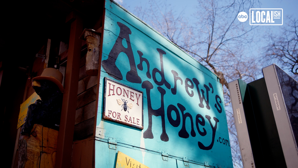Meet Andrew Coté, NYC's rooftop beekeeper.