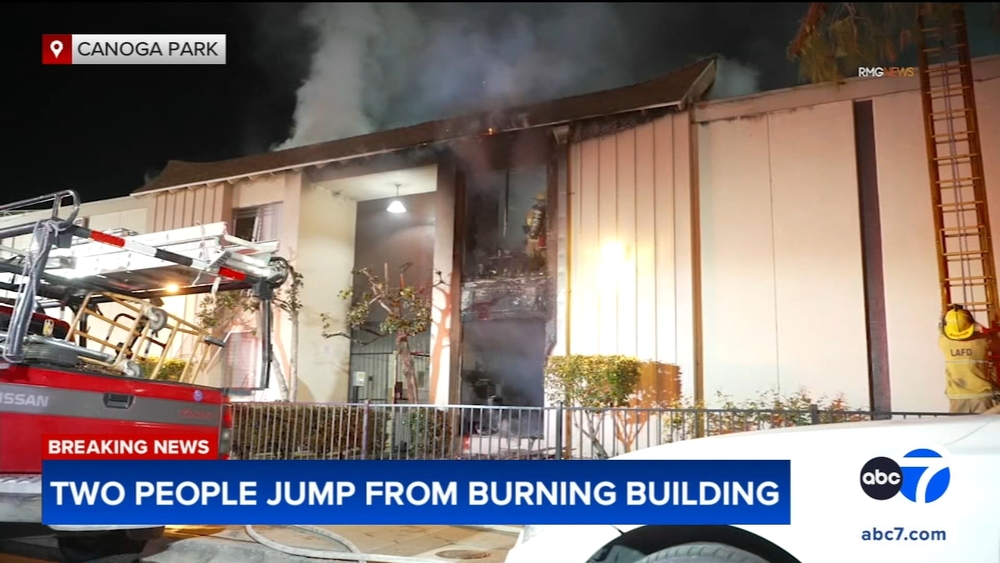 2 jump from burning apartment building in Canoga Park