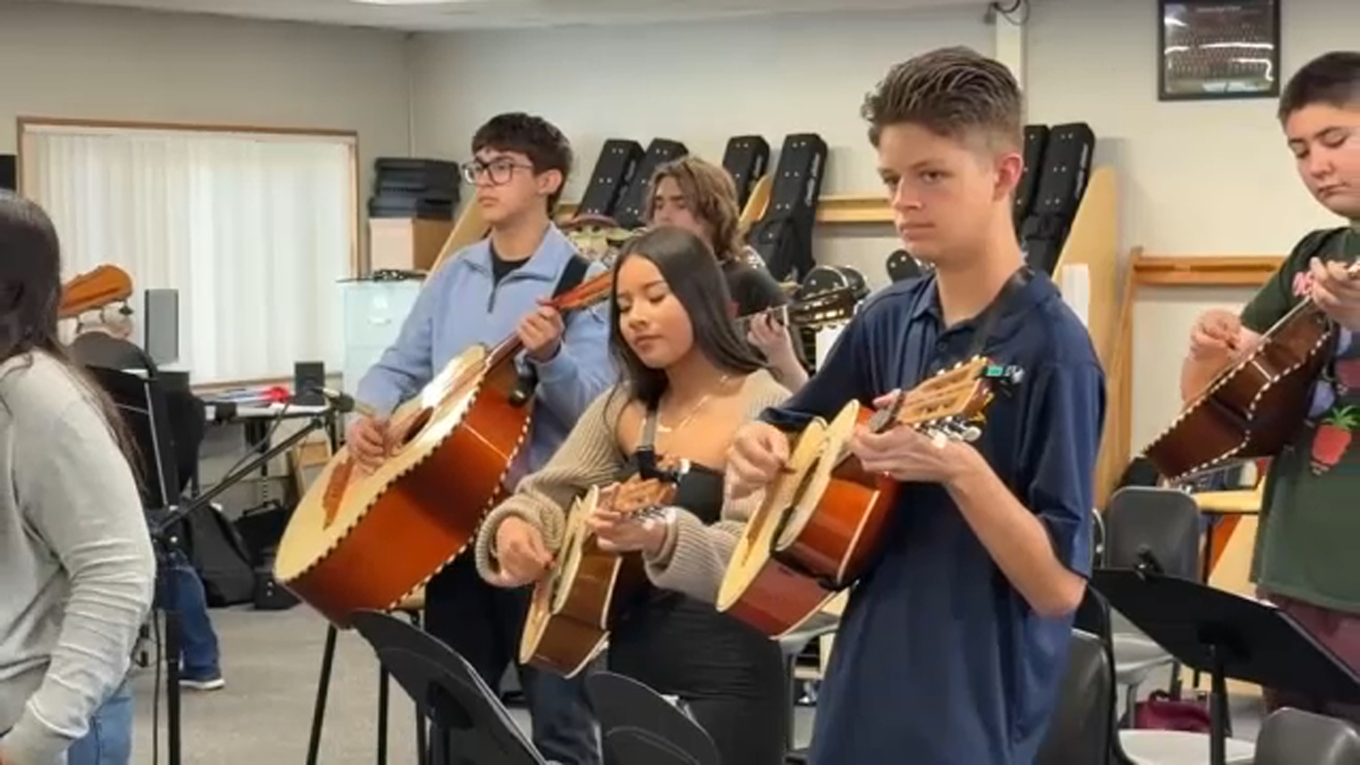 New mariachi program at Glendora High School connects students to Mexican tradition and culture