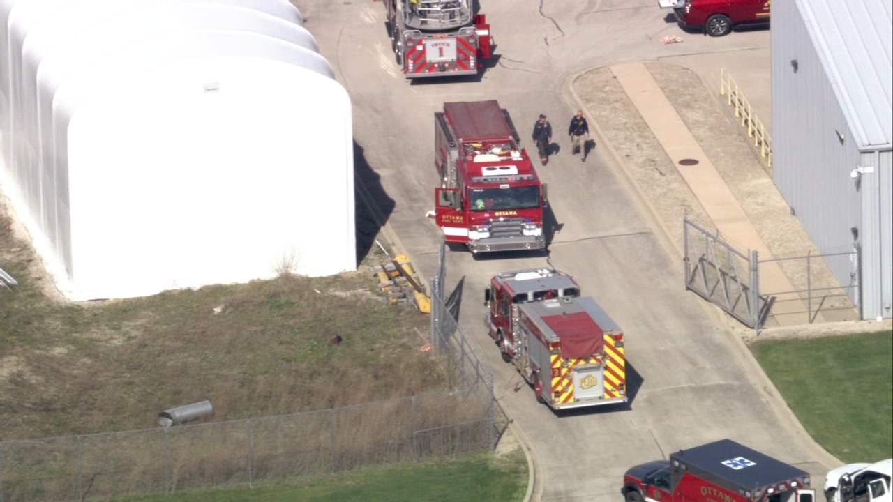 2 workers hurt in chemical plant explosion, Ottawa fire officials say