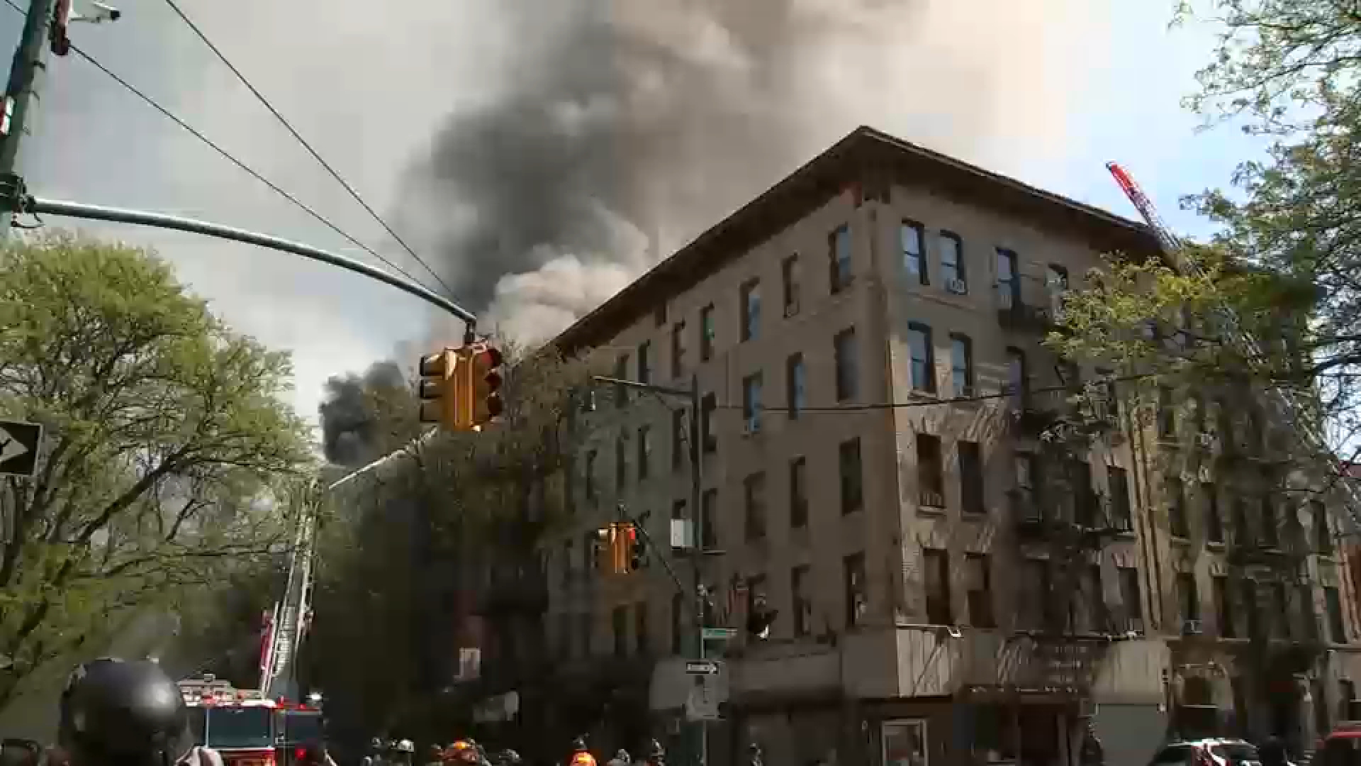 FDNY investigating cause of deadly Bronx fire