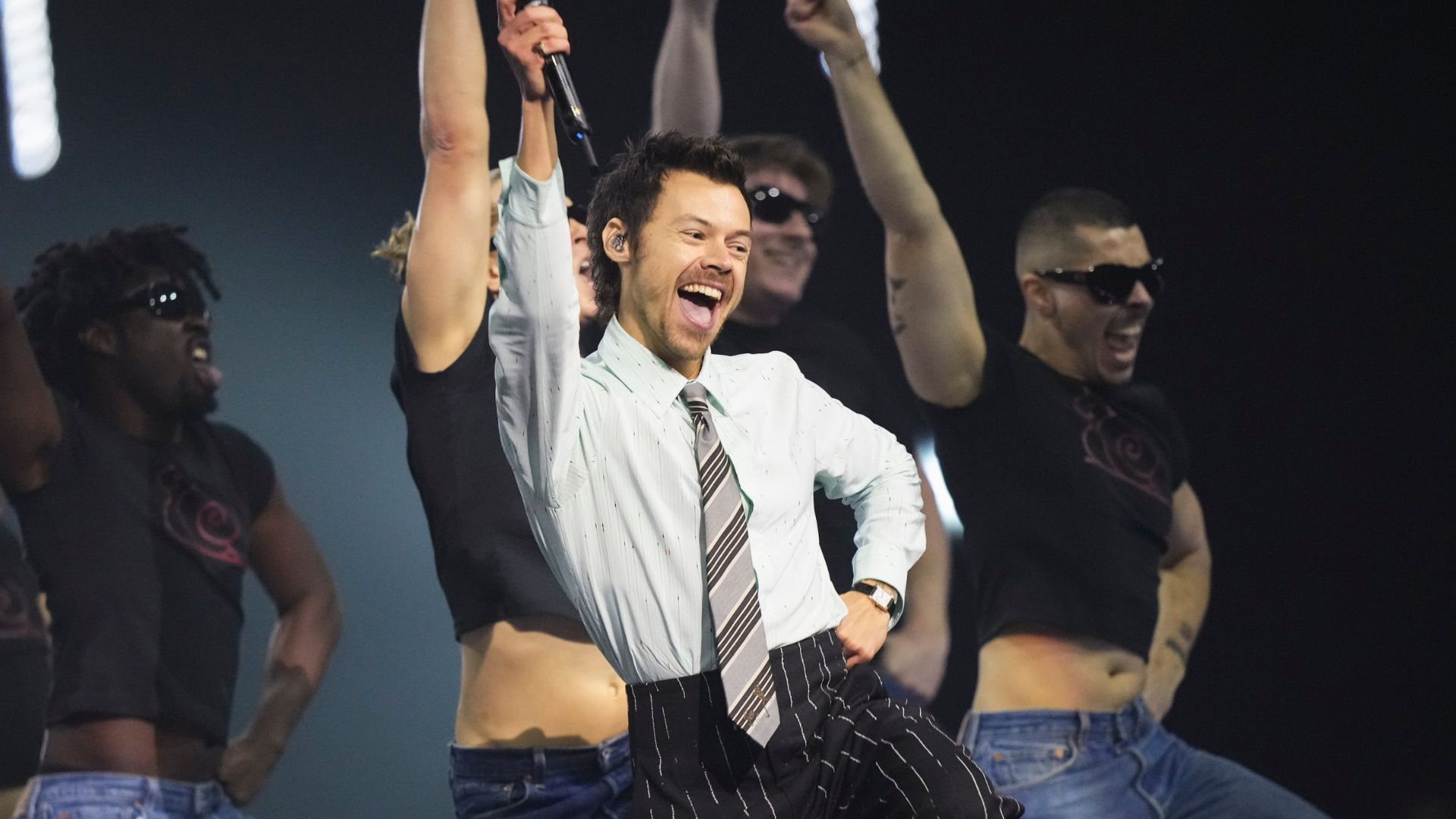 Ticketmaster cracks down on Harry Styles concert scalpers