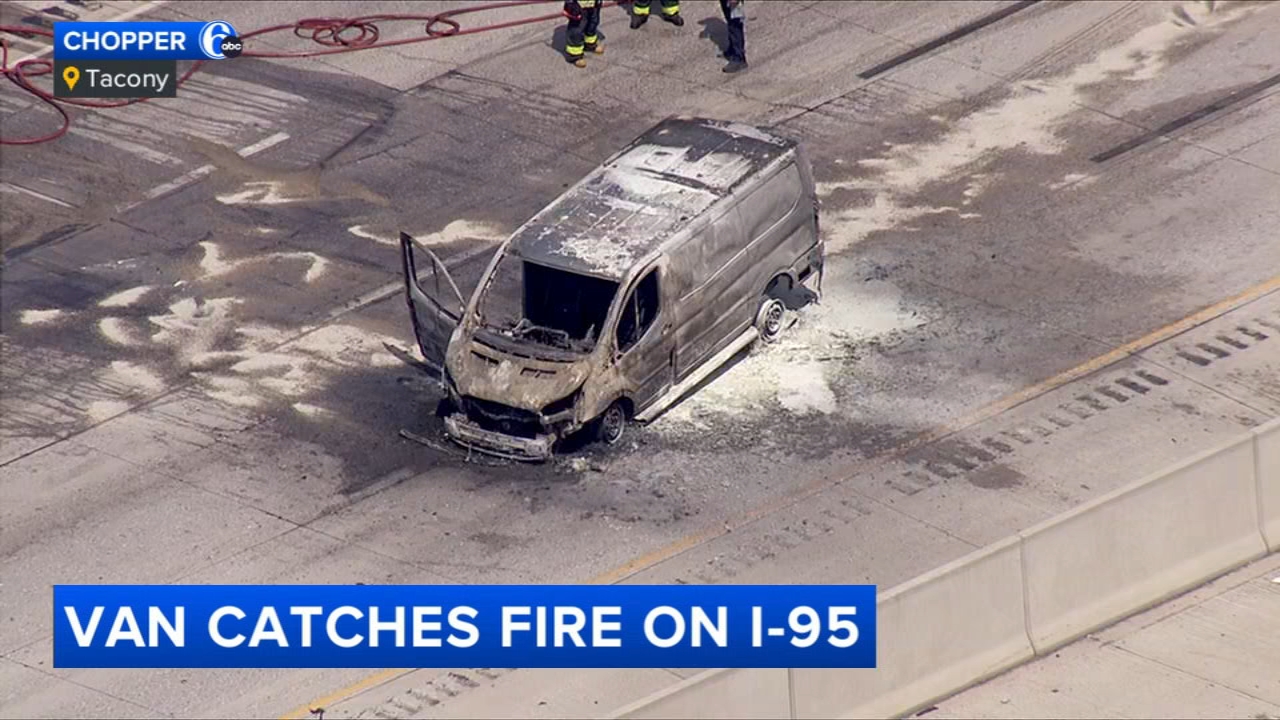 I-95 SB reopens after car fire in Philadelphia’s Tacony section