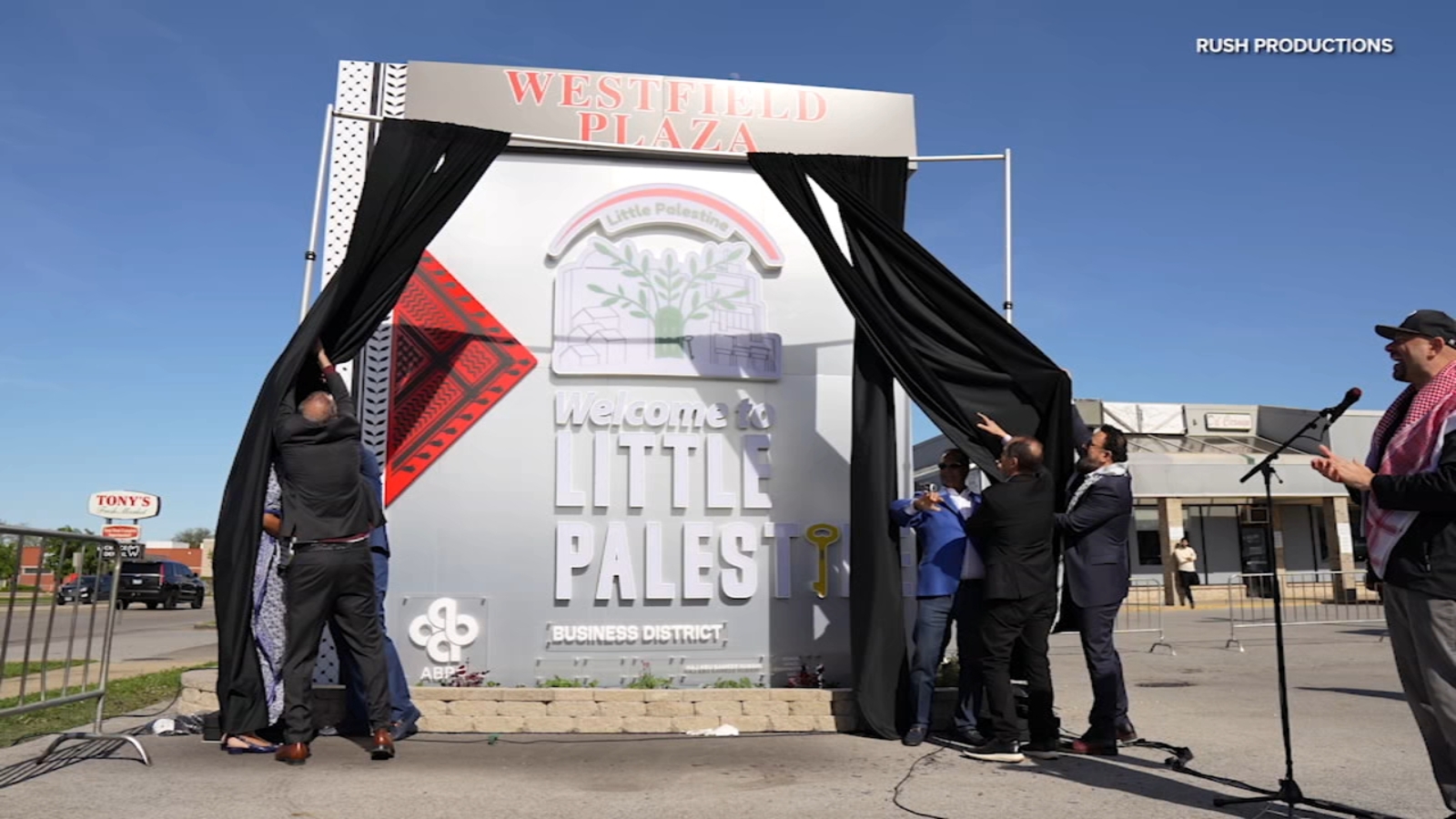 2nd 'Little Palestine' sign unveiled at Westfield Plaza in Bridgeview