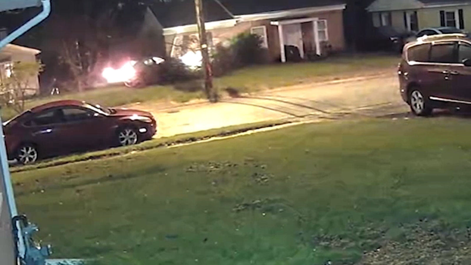 Driver faces more than 20 charges after crashing into New Castle County ...