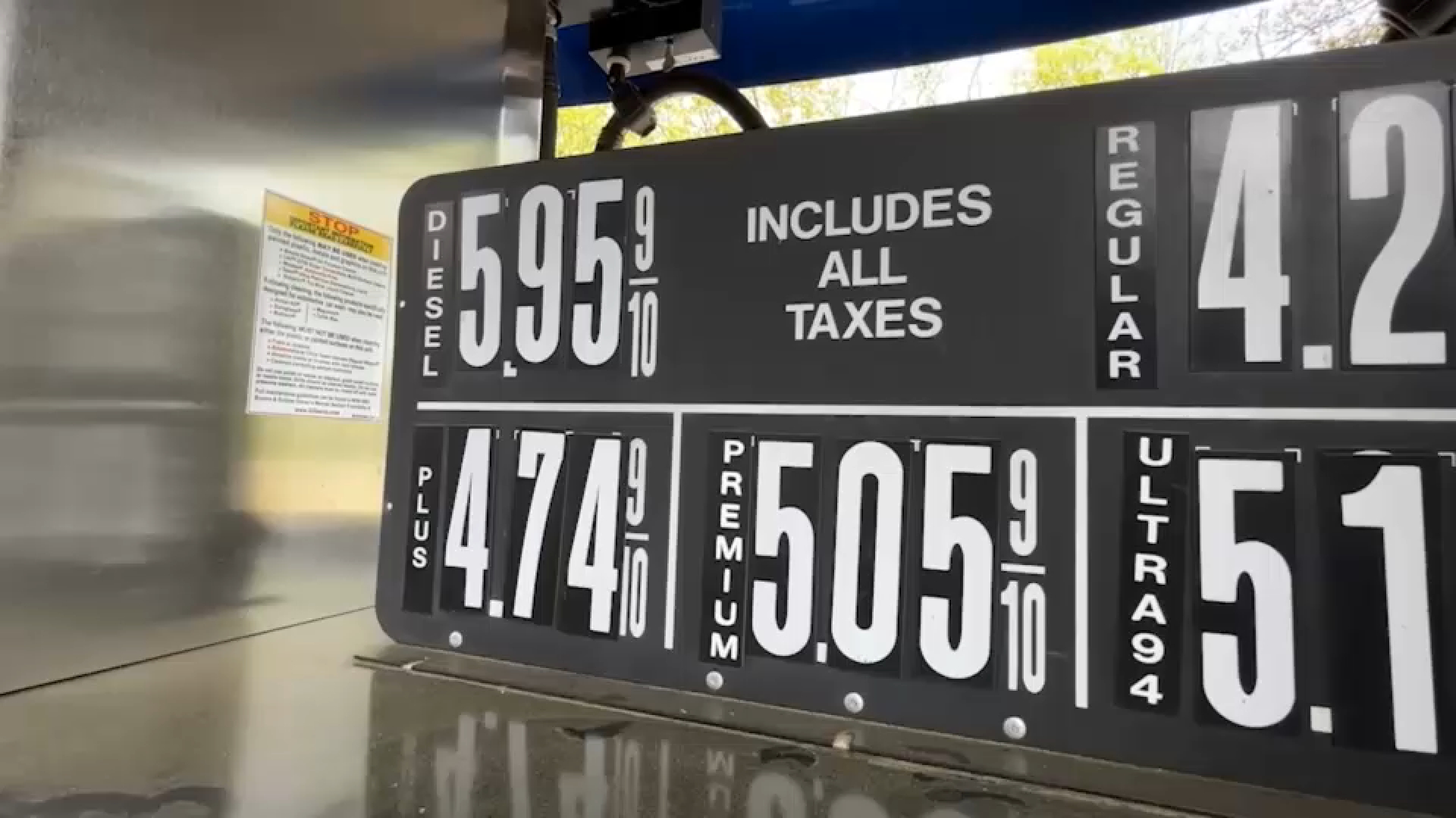 Drivers struggle as gas prices hit 4-year high amid Iran War