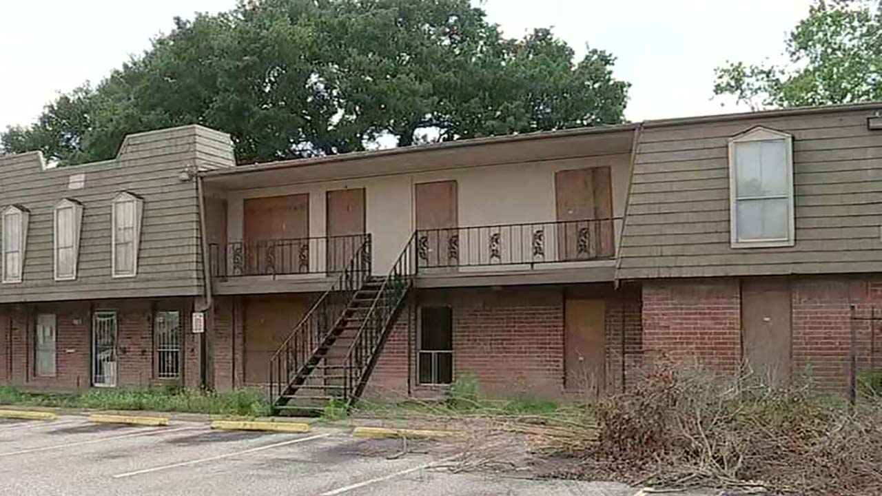 Troubled Crestmont Village set to be demolished this weekend
