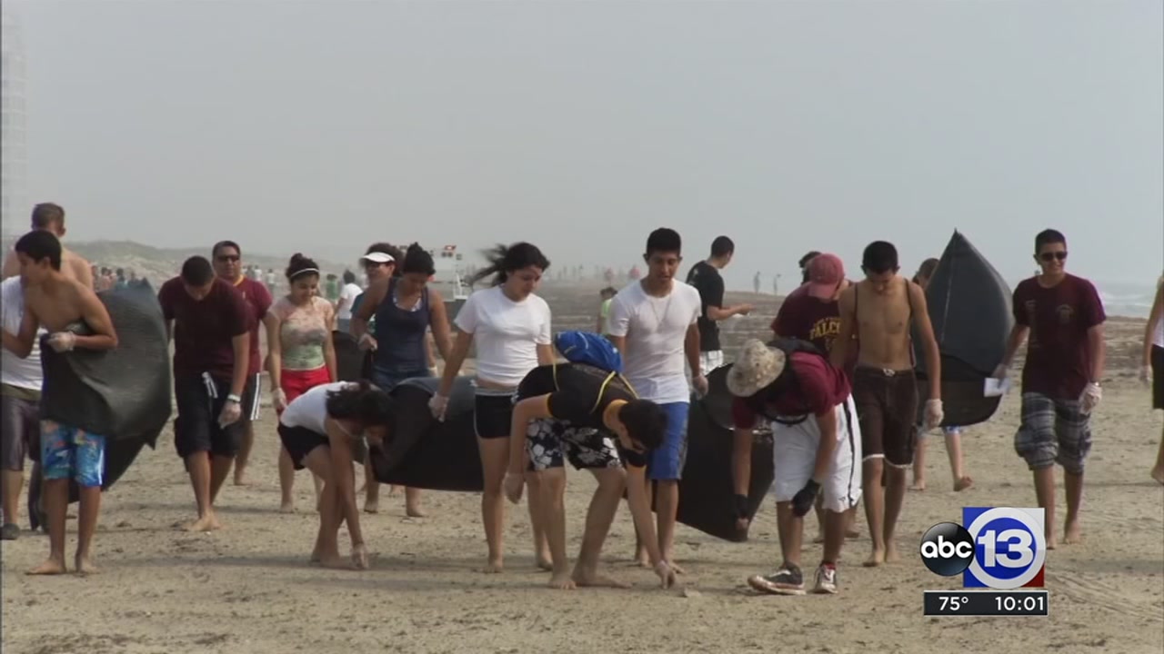 Thousands Show Up To Clean Galveston Beaches Abc13
