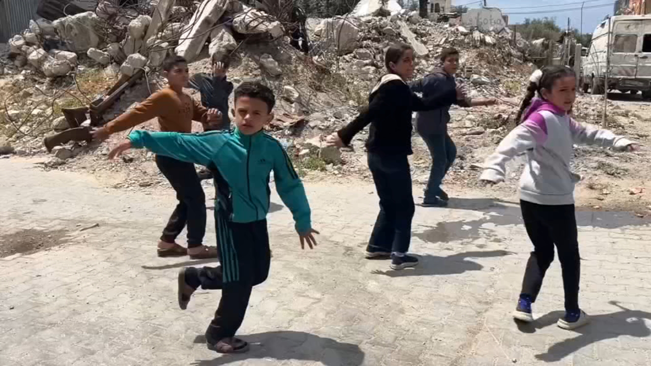 Gaza's children find relief from war trauma through breakdancing