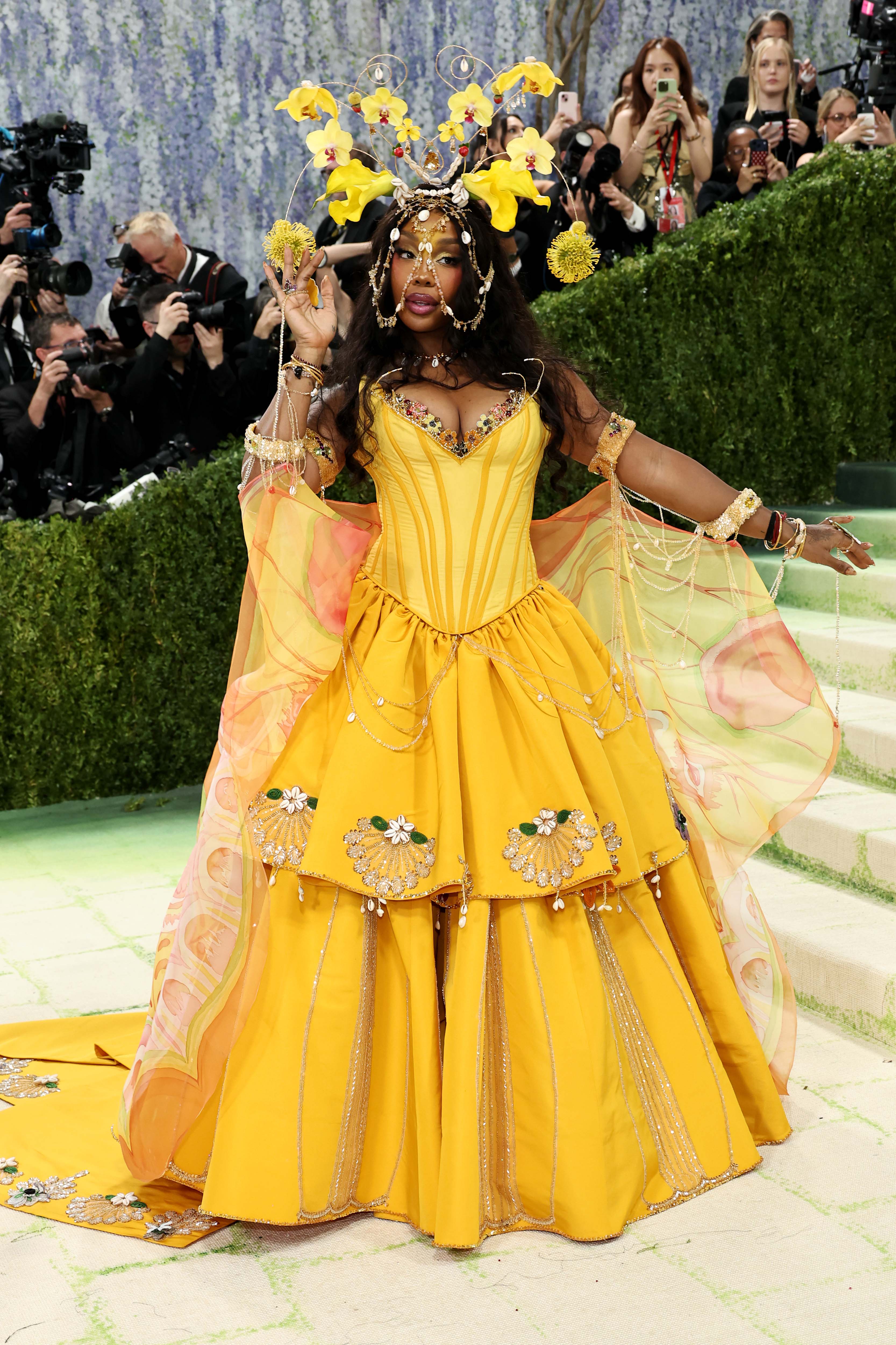 SZA attends the 2026 Met Gala celebrating "Costume Art" at the Metropolitan Museum of Art on May 4, 2026 in New York City. 