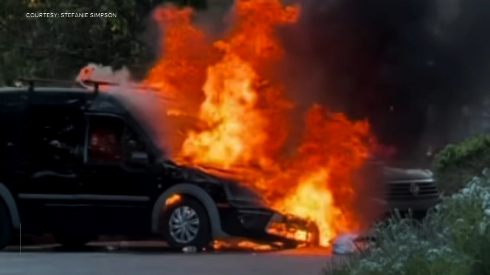 Van catches fire in parking lot behind Philadelphia Museum of Art