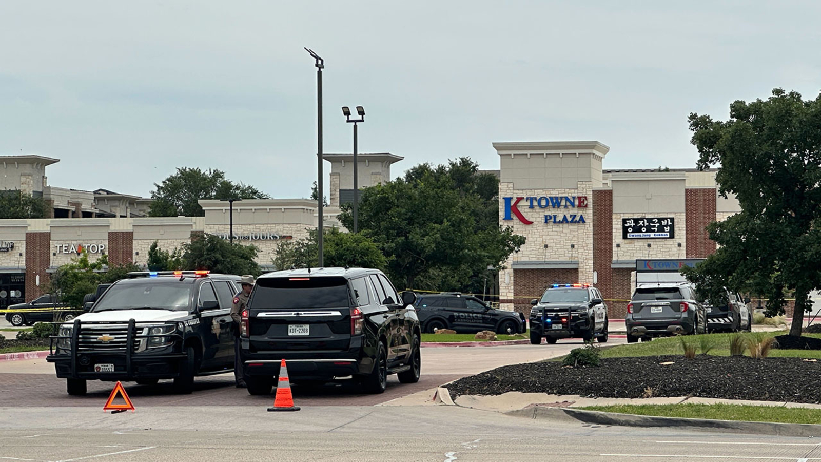 Dallas-area shopping center shooting that left 2 dead, 3 injured was not random, officials say
