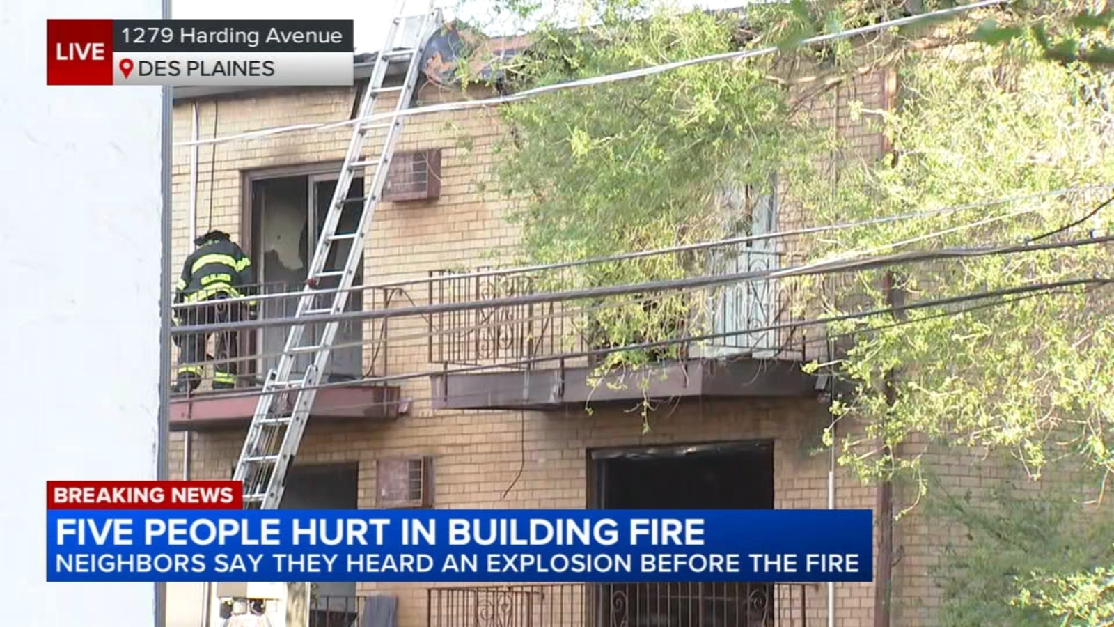 5 hospitalized in Des Plaines apartment building fire