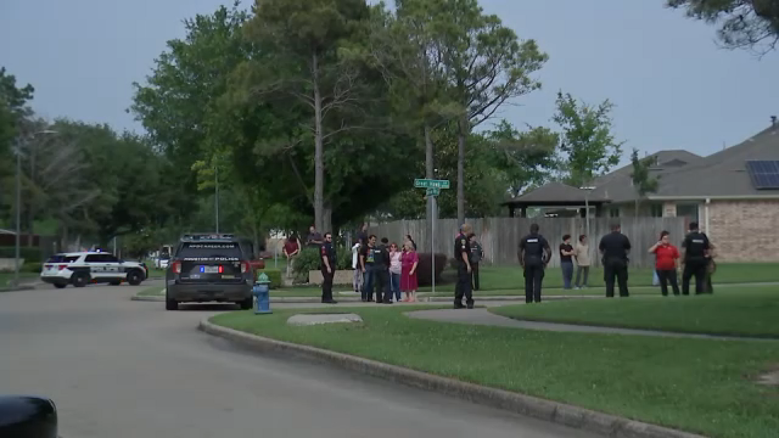 Person found shot to death at southeast Houston park, HPD saysA person is dead after a shooting in southeast Houston on Thursday afternoon, according to the Houston Police Department.
