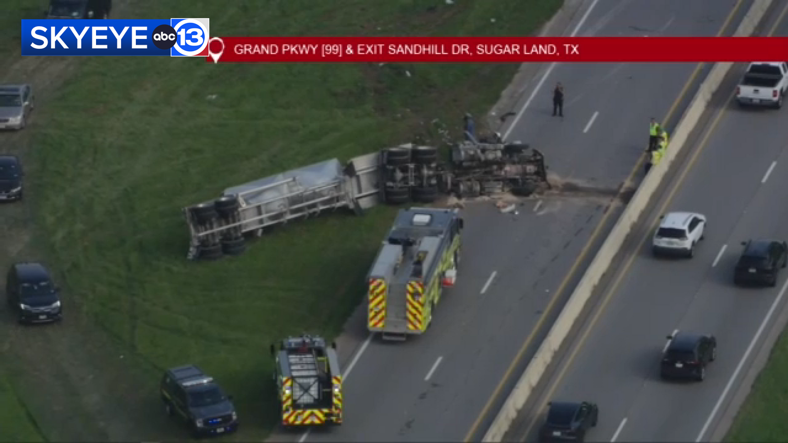 Overturned truck forces closure of Grand Parkway in Fort Bend County
