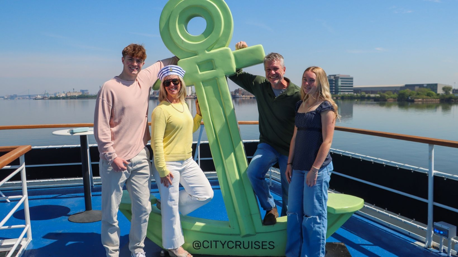 Families board the Spirit of Philadelphia for Mother's Day