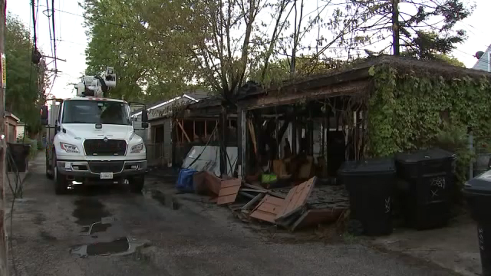 3 garages destroyed by fire on NW Side: CFD