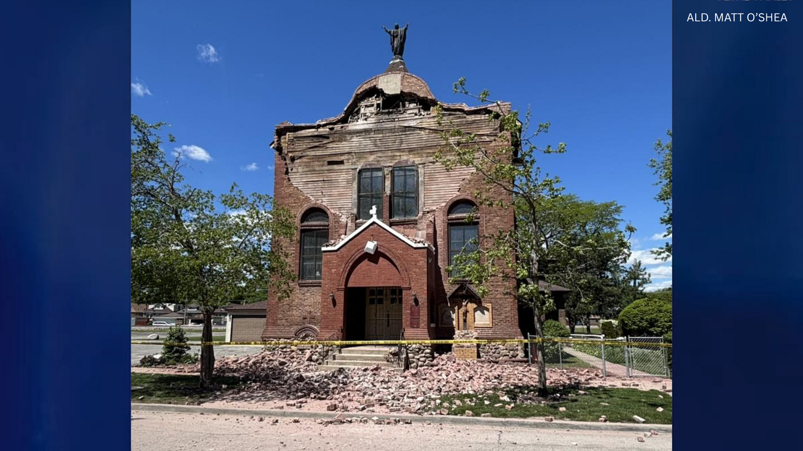 Church facade partially collapses during Sunday Mass on South Side