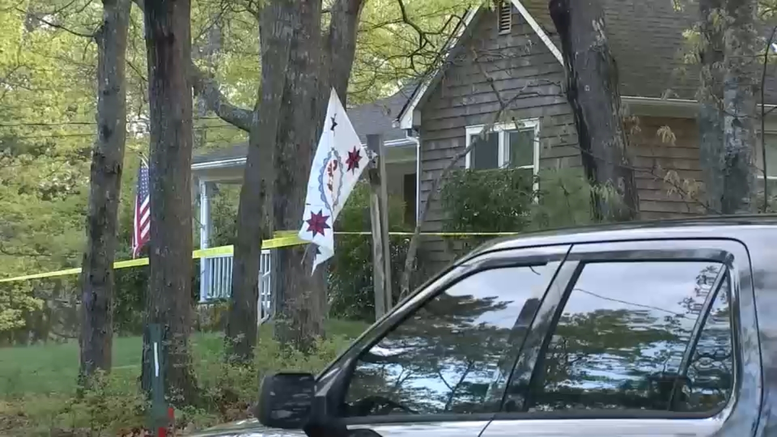 Police shoot, kill man accused of stabbing own mother on Mother's DaySources tell Eyewitness News that authorities were called to the home on Topping Drive in Riverhead just before 3 p.m.