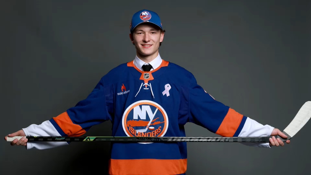 Matthew Schaefer Wins Calder Trophy 