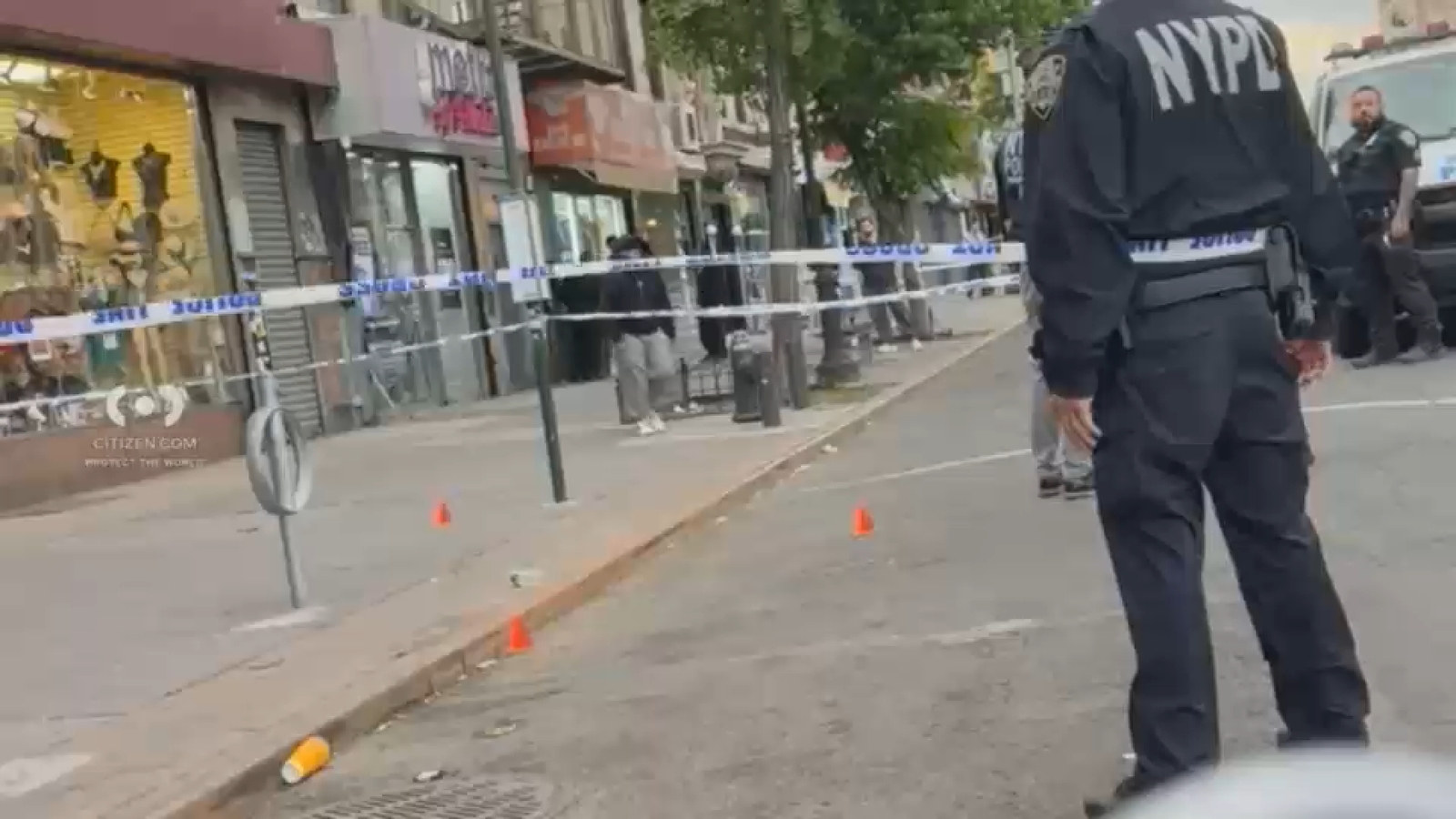5-year-old girl grazed in the ear in Bronx shootingPolice say the target was definitely not that 5-year-old girl, but she was grazed in the ear.
