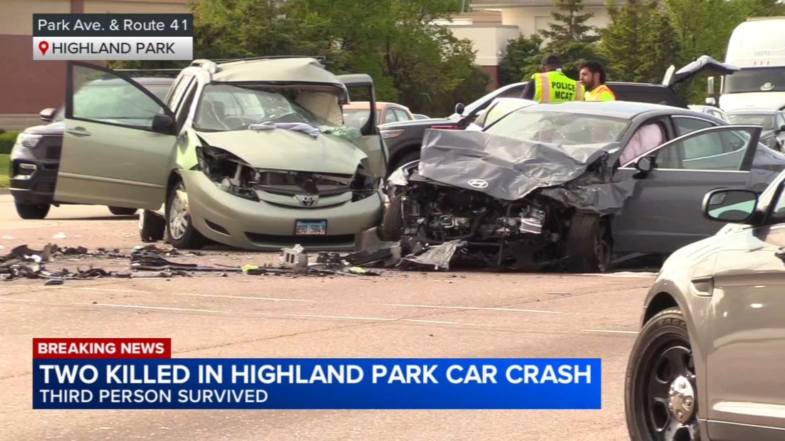 2 people killed, 1 injured in car crash in north suburbs