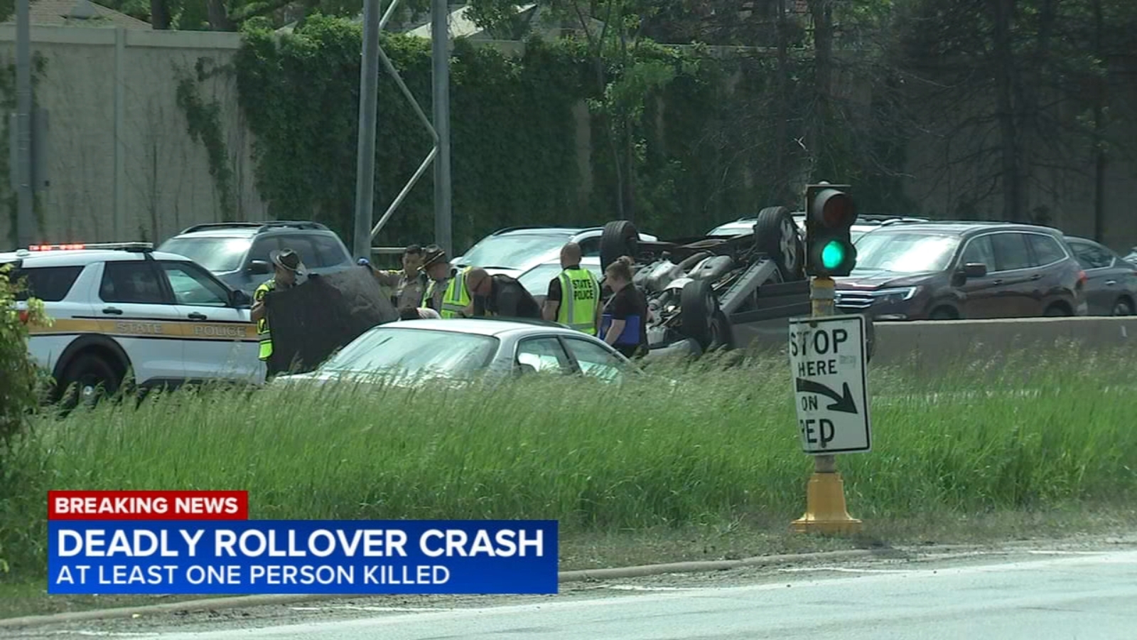 Deadly west suburban rollover crash shuts down part of I-290: ISP